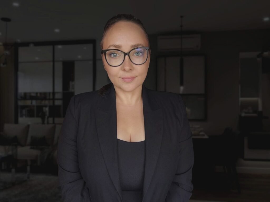 Mirna Huhoja-Dóczy